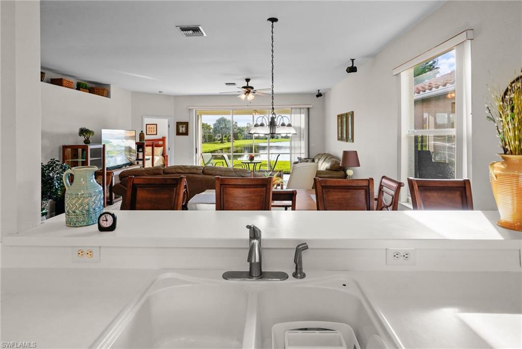 11227 Lakeland CIR