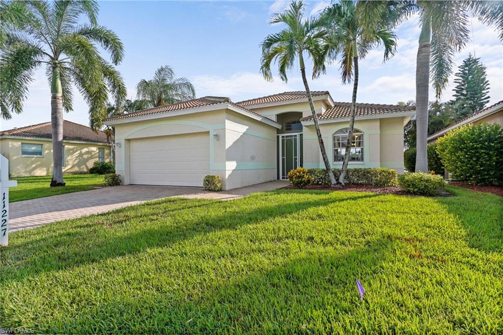 11227 Lakeland CIR