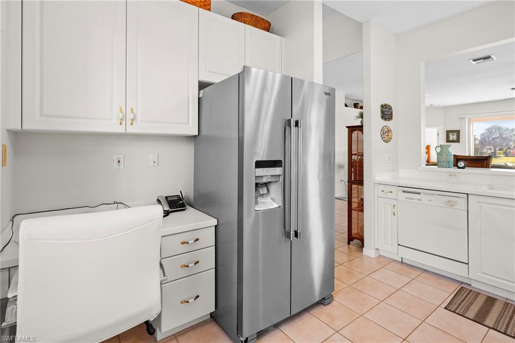 11227 Lakeland CIR photo 9