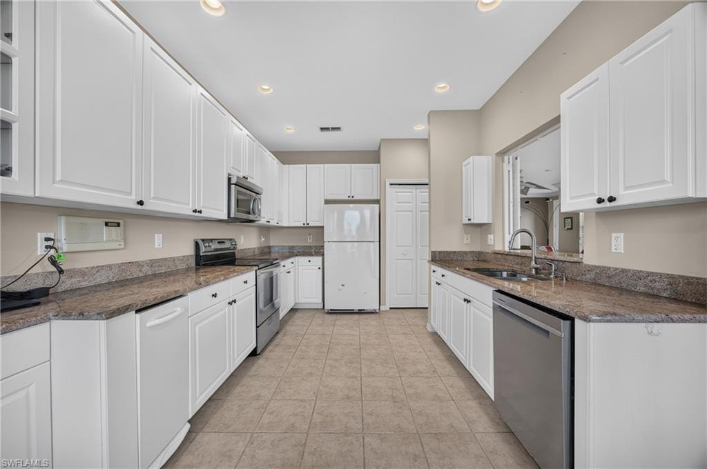 9141 Los Lagos CT 101 photo 16