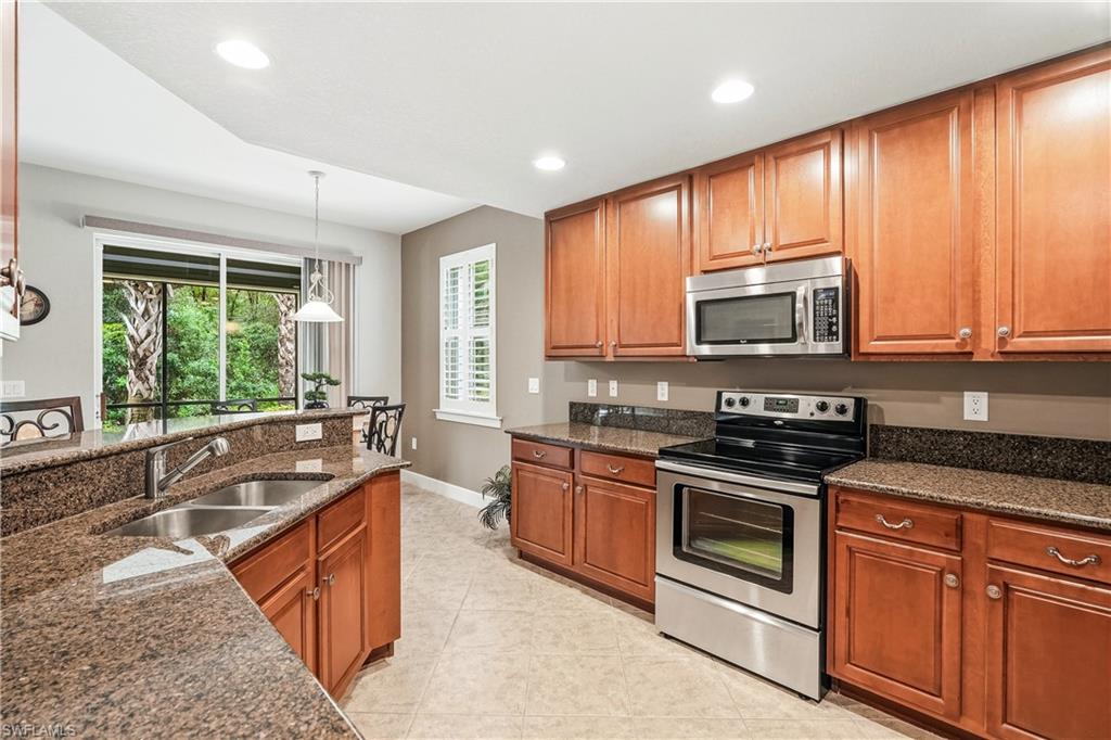 12905 New Market ST 102 photo 6