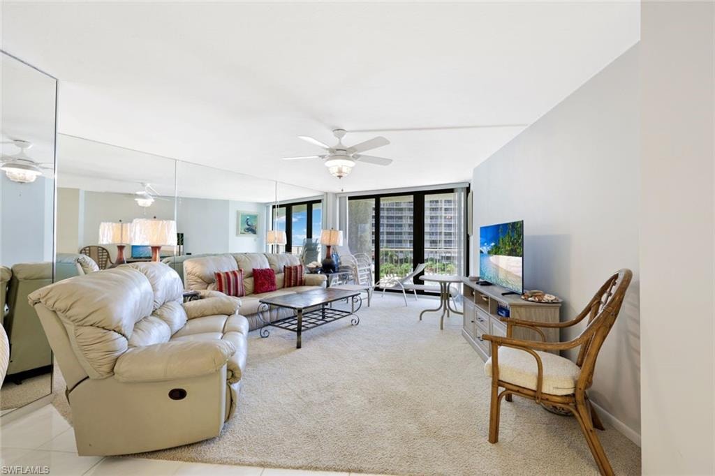 320 Seaview CT 307