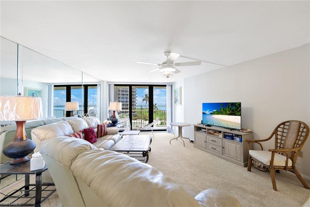 320 Seaview CT 307