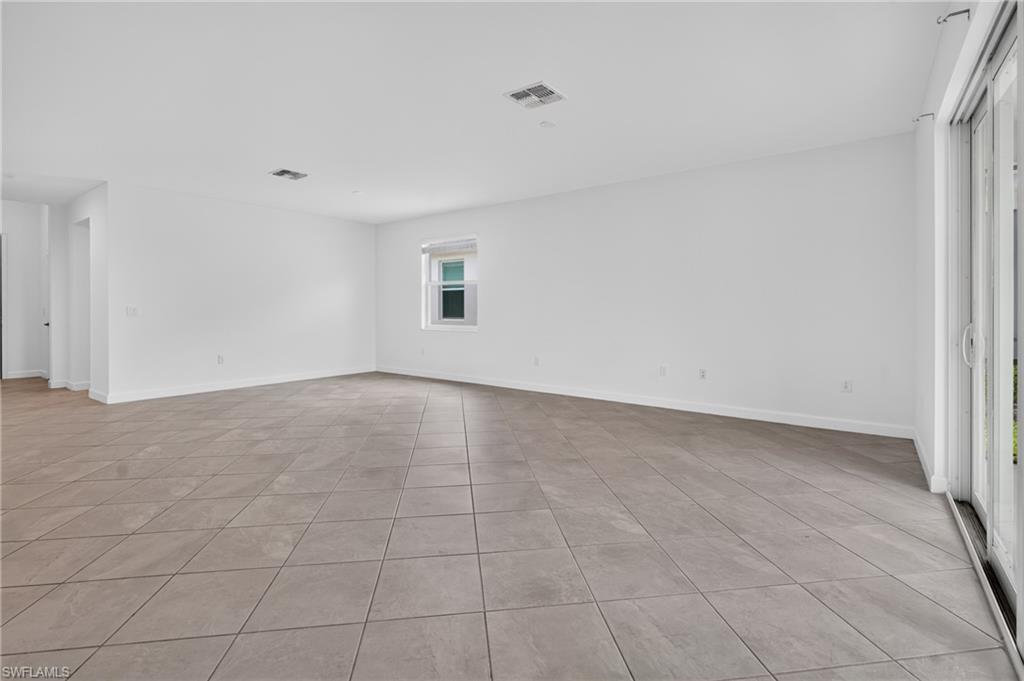 9156 Leatherwood LOOP photo 6