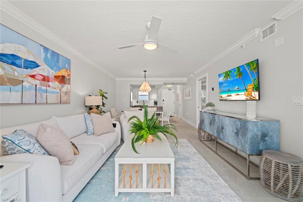 250 Estero BLVD 302 photo 23