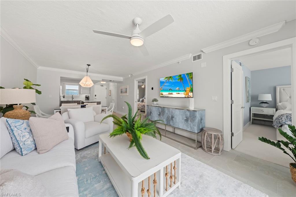 250 Estero BLVD 302 photo 42