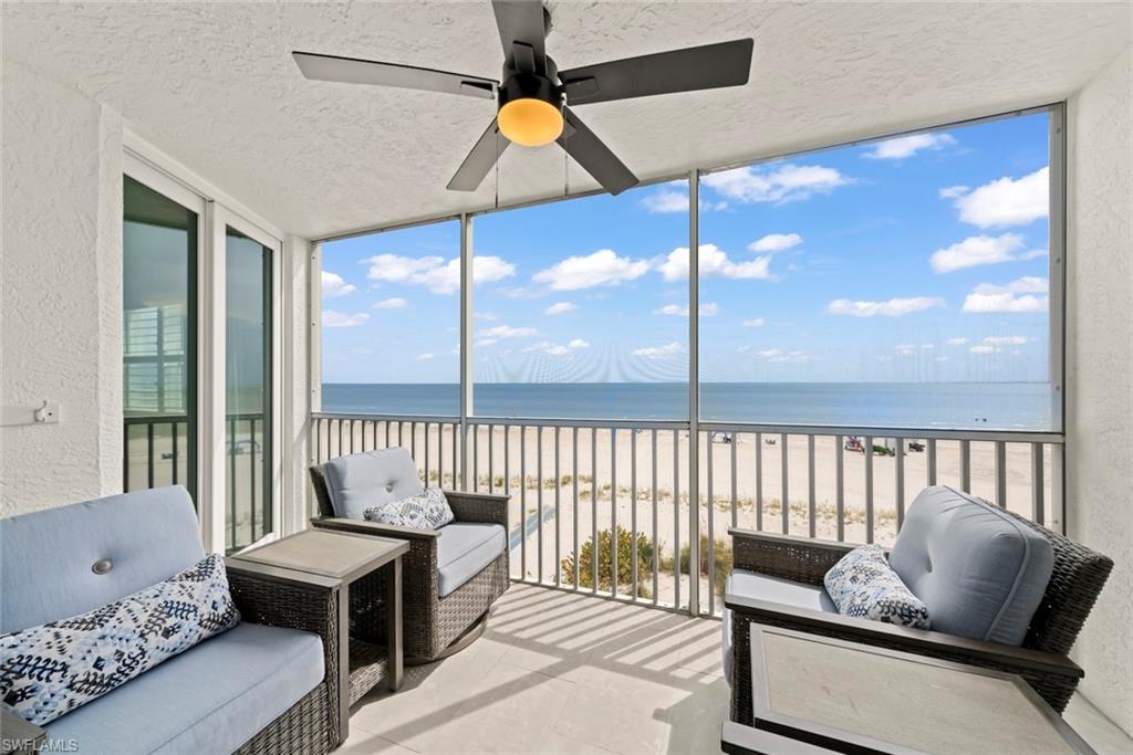 250 Estero BLVD 302 photo 7