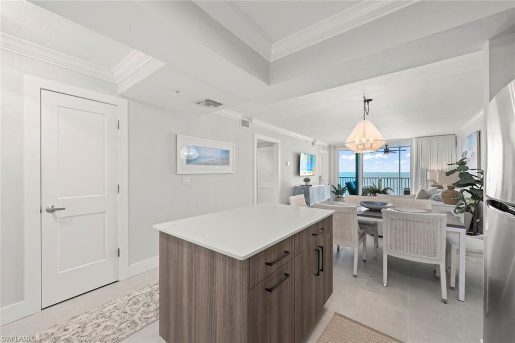 250 Estero BLVD 302 photo 11