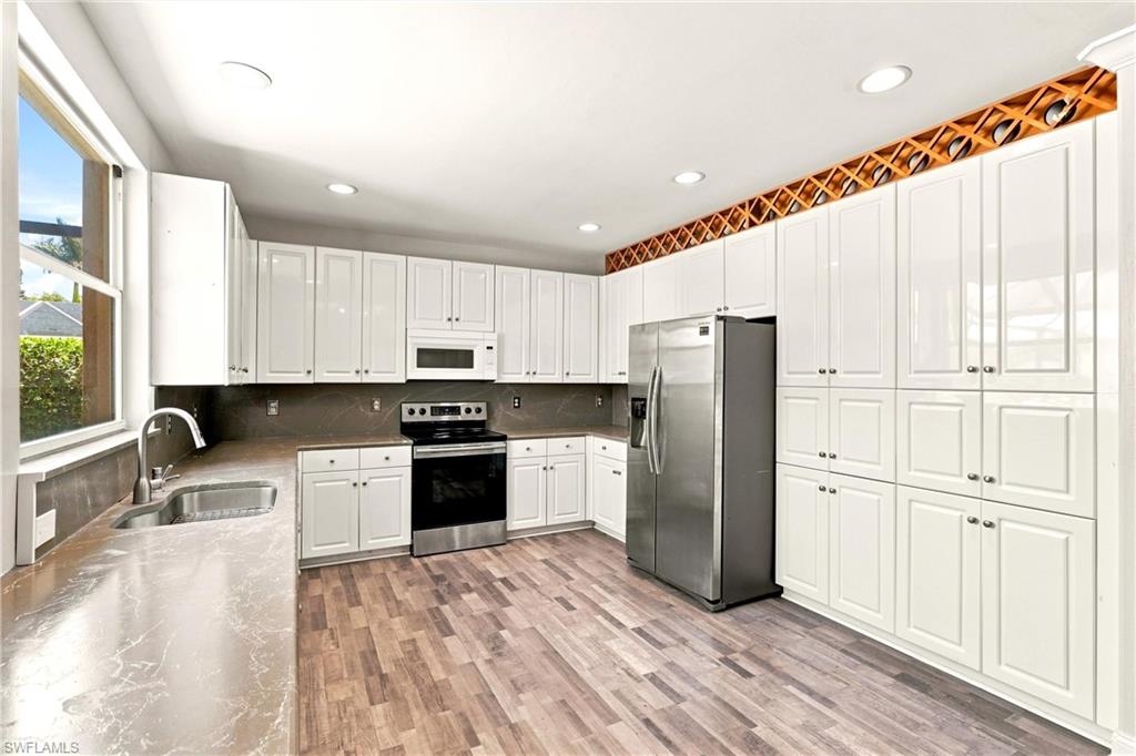 13031 Shoreside CT photo 9
