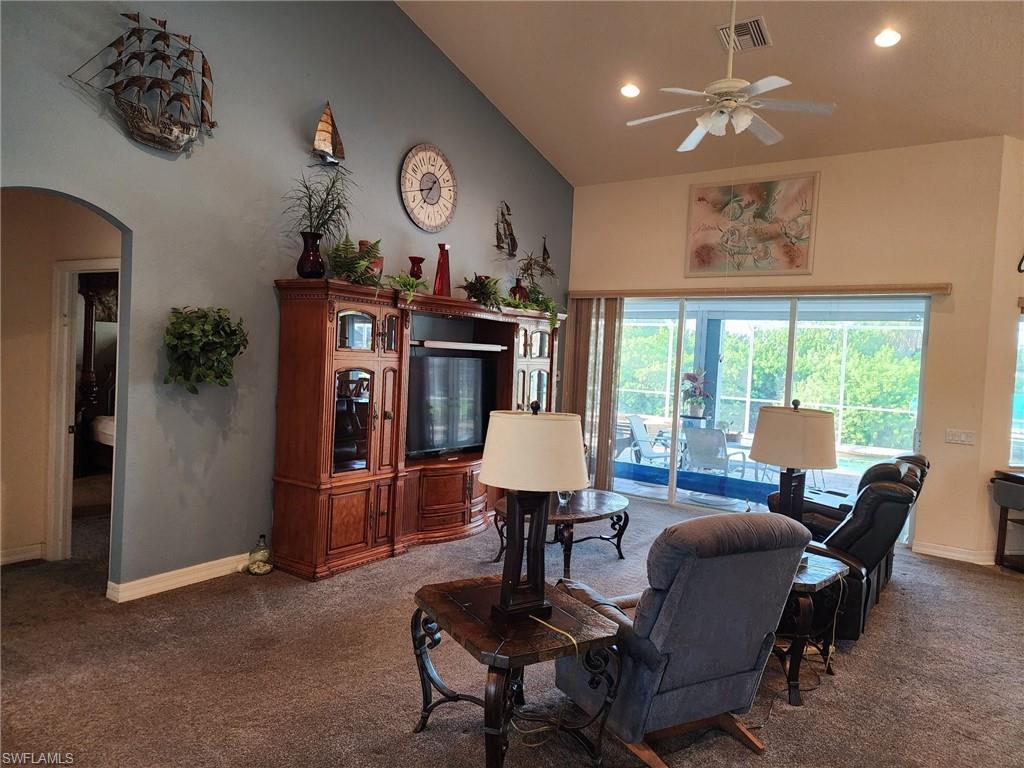 228 SE 30th TER