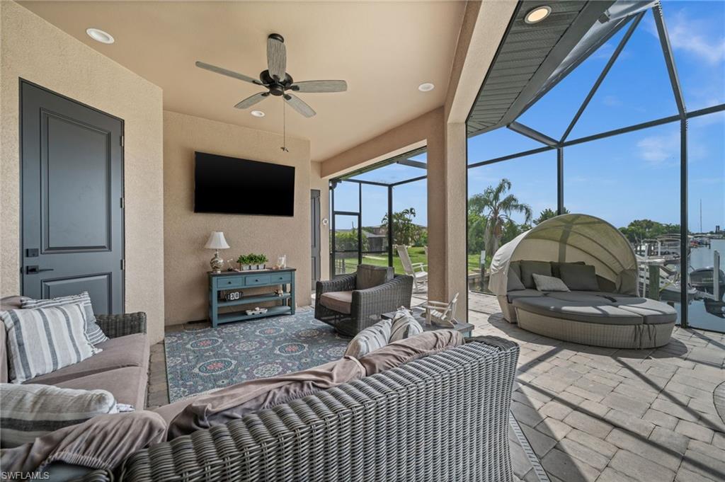 4286 Harbor BLVD photo 21