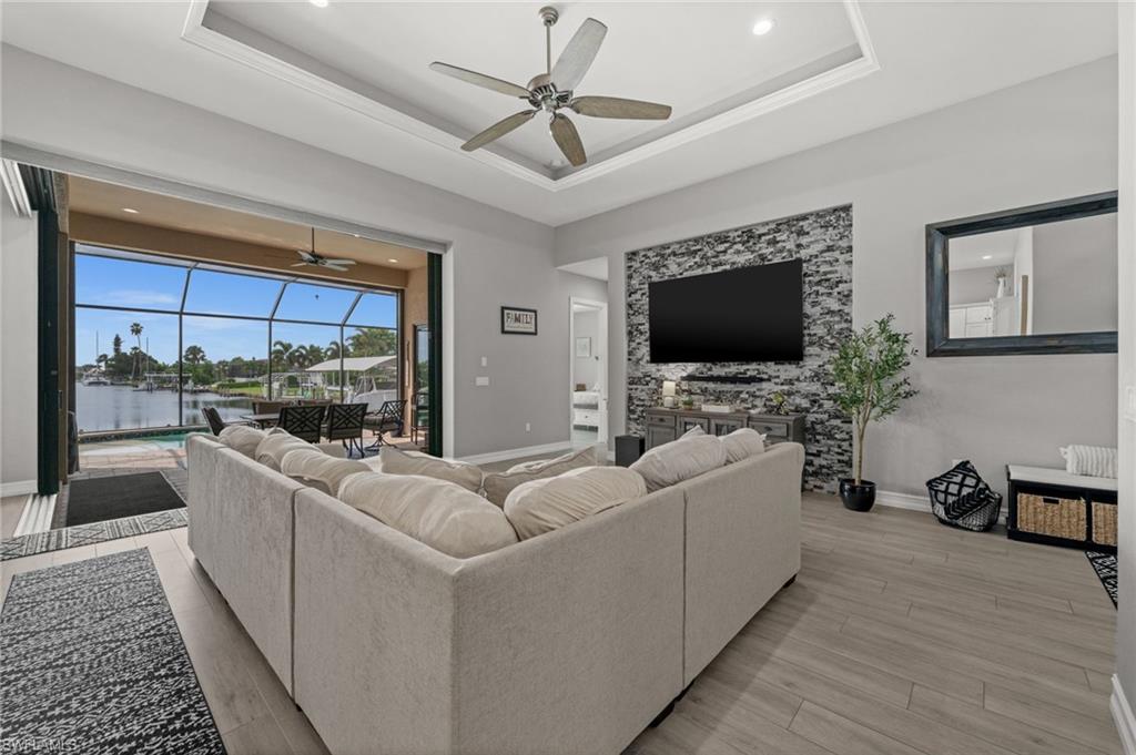 4286 Harbor BLVD photo 6