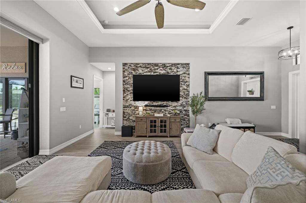 4286 Harbor BLVD photo 10