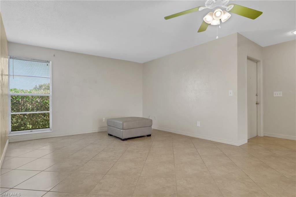 4133 Lakewood BLVD E27 photo 13