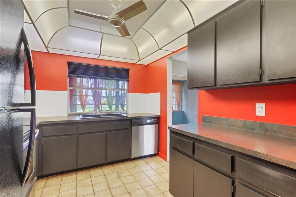 4133 Lakewood BLVD E27 photo 16
