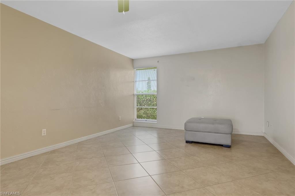 4133 Lakewood BLVD E27 photo 12