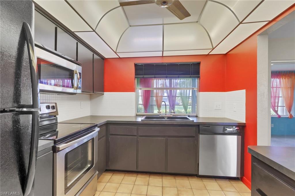 4133 Lakewood BLVD E27 photo 15