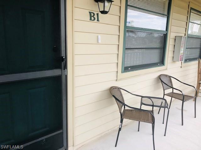 Front porch sitting area