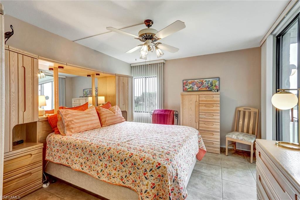 4586 Trawler CT 304 photo 14