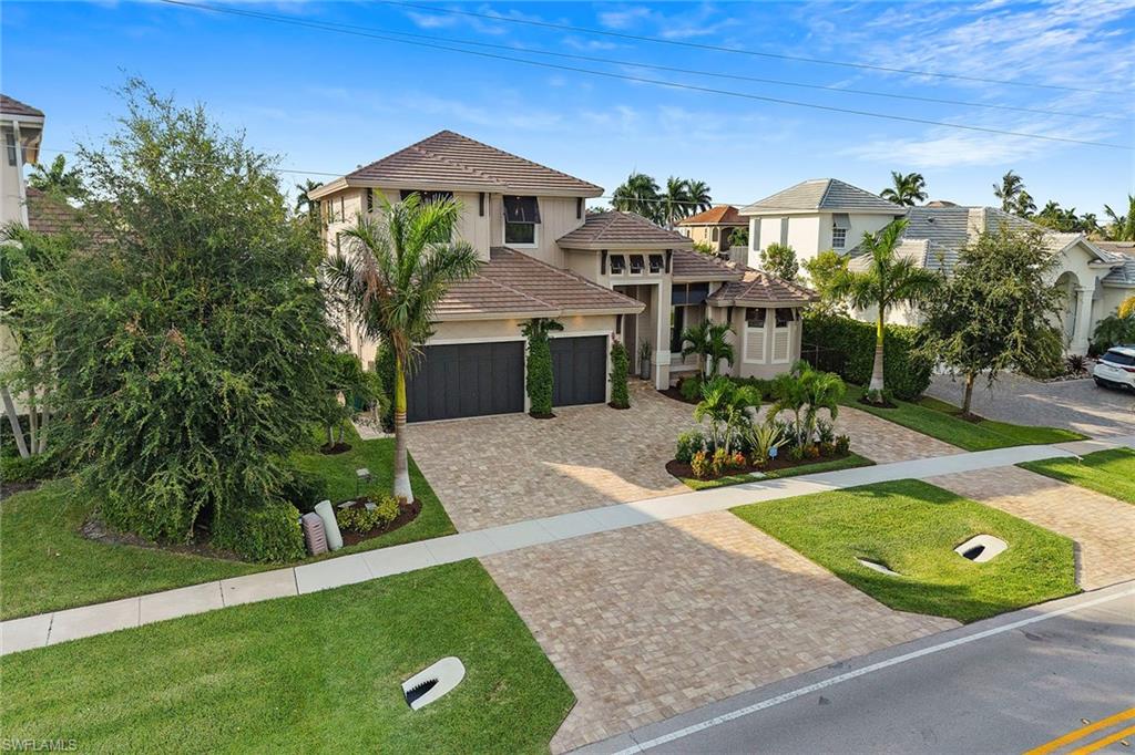 625 Hernando DR