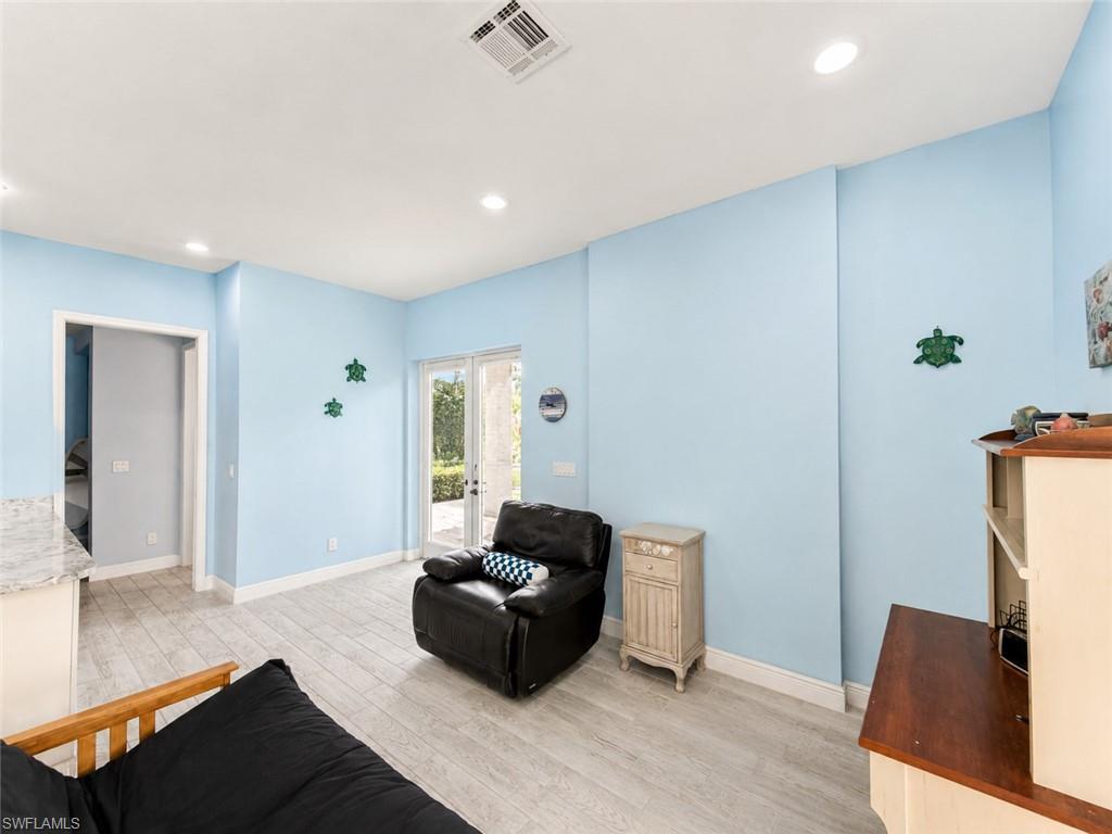 10919 Parnu ST A photo 13