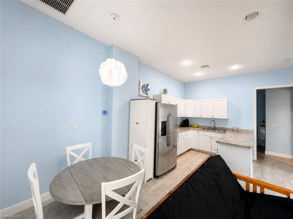 10919 Parnu ST A photo 8