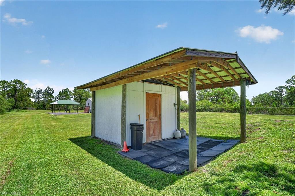 EXTRA STORAGE AVAILABLE