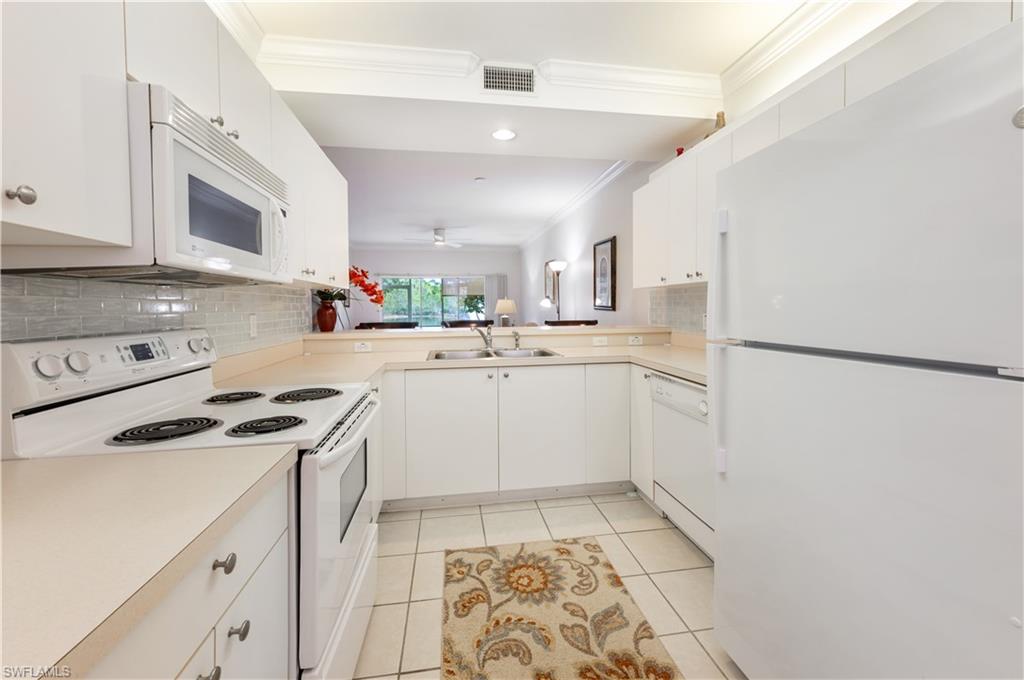 431 Valerie WAY 103 photo 6