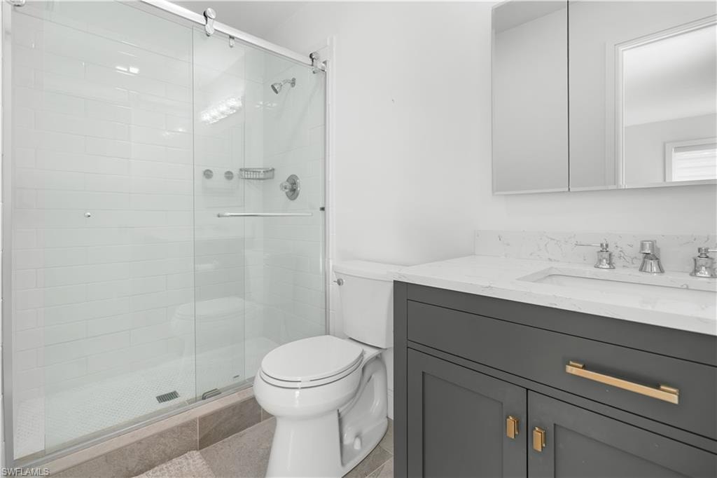 250 Lanchester CT 35 photo 13