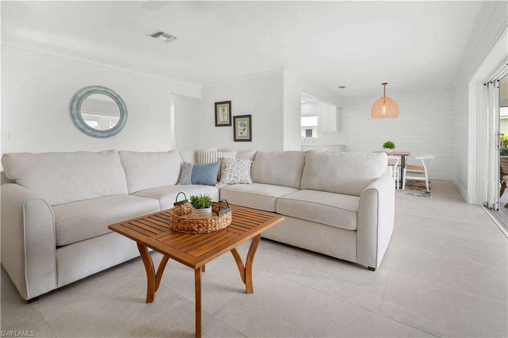 250 Lanchester CT 35