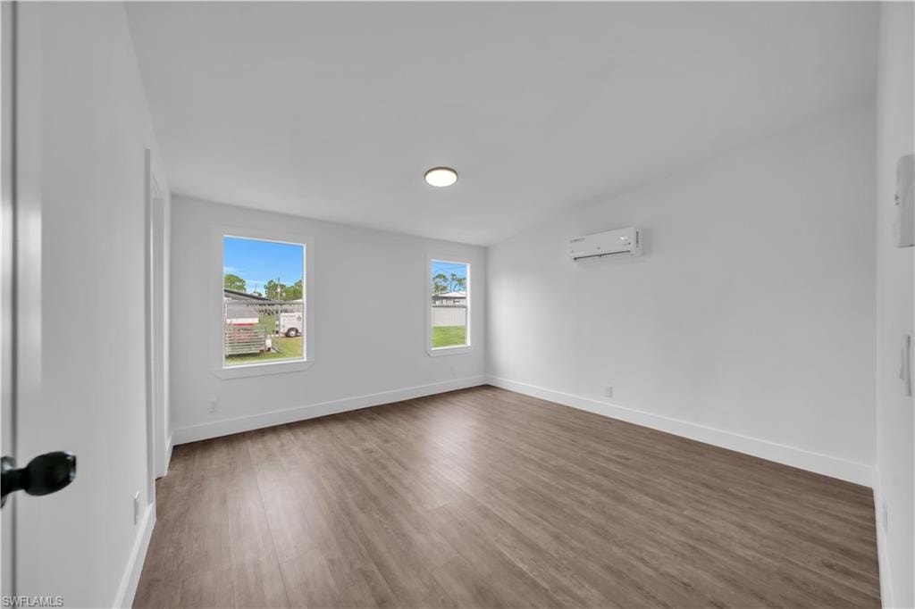 11562 Royal RD photo 7