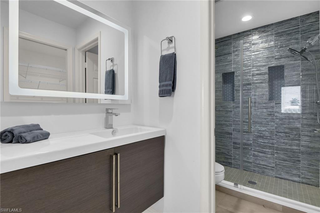 10684 Gulf Shore DR B-302 photo 17