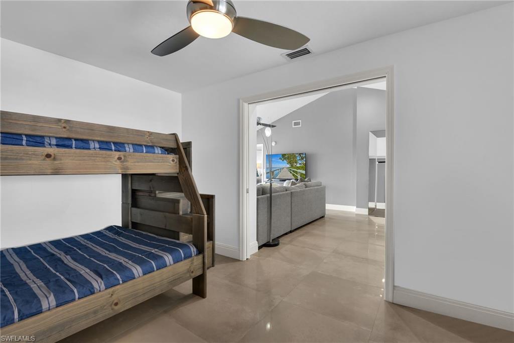 10684 Gulf Shore DR B-302 photo 24