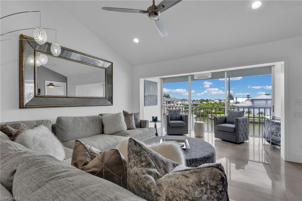 10684 Gulf Shore DR B-302 photo 10
