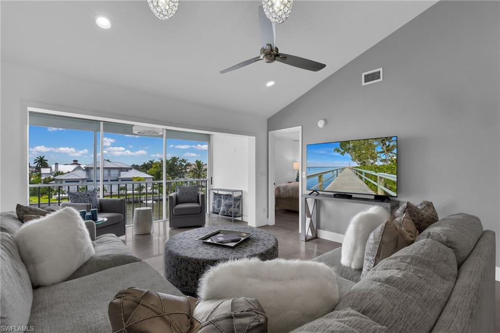10684 Gulf Shore DR B-302 photo 11