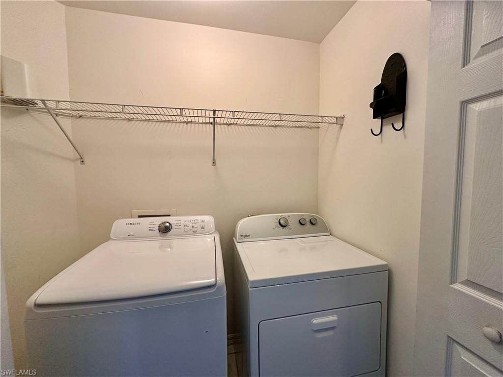 1164 Oxford LN 29 photo 28