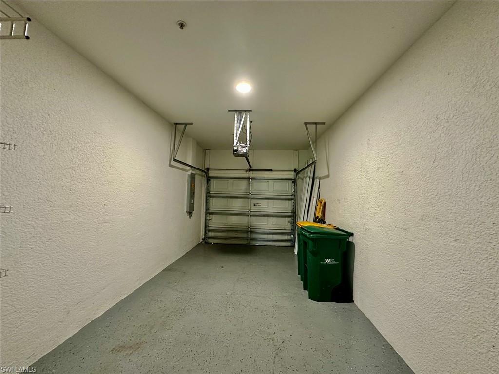 1 Car garage