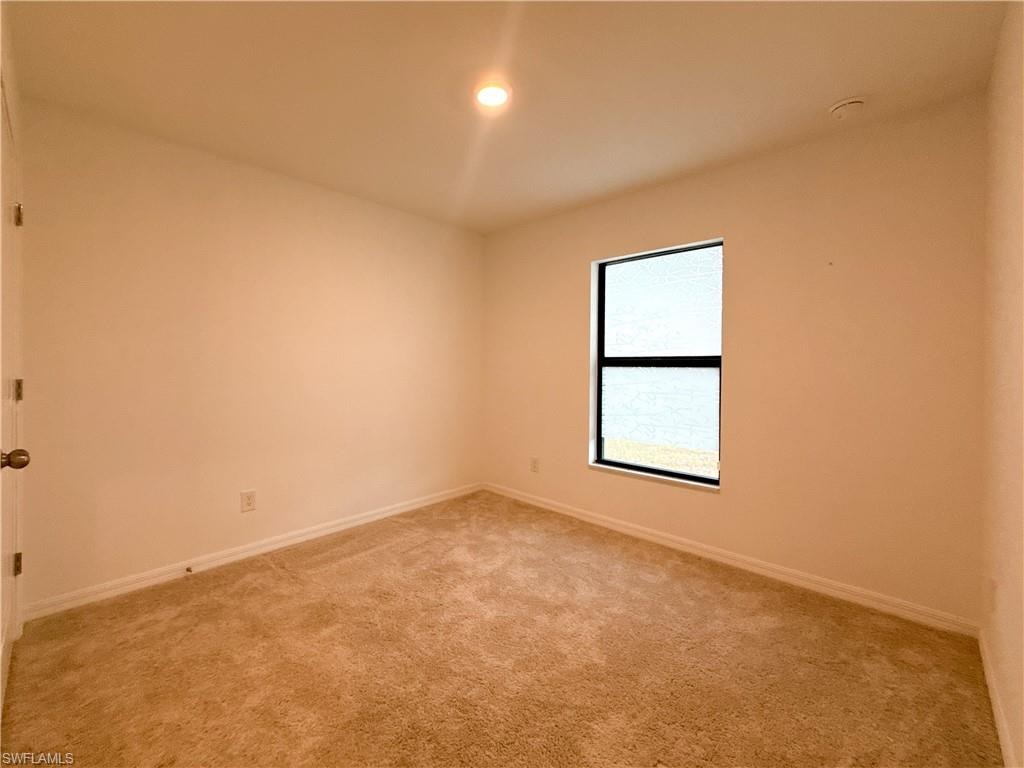 3010 NE 6th PL photo 15