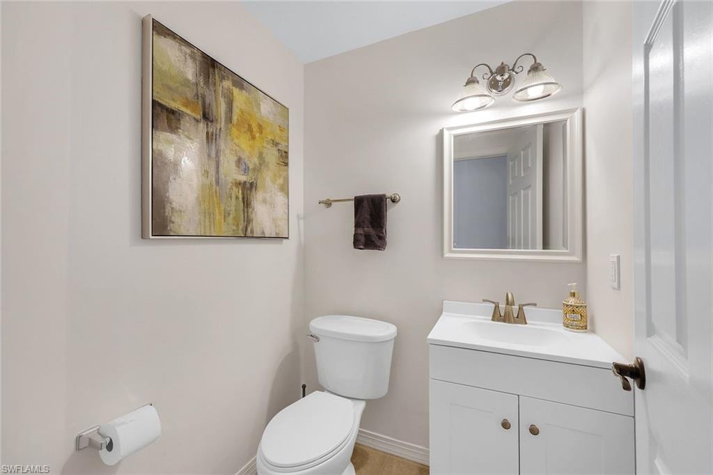 335 Lambton LN photo 14