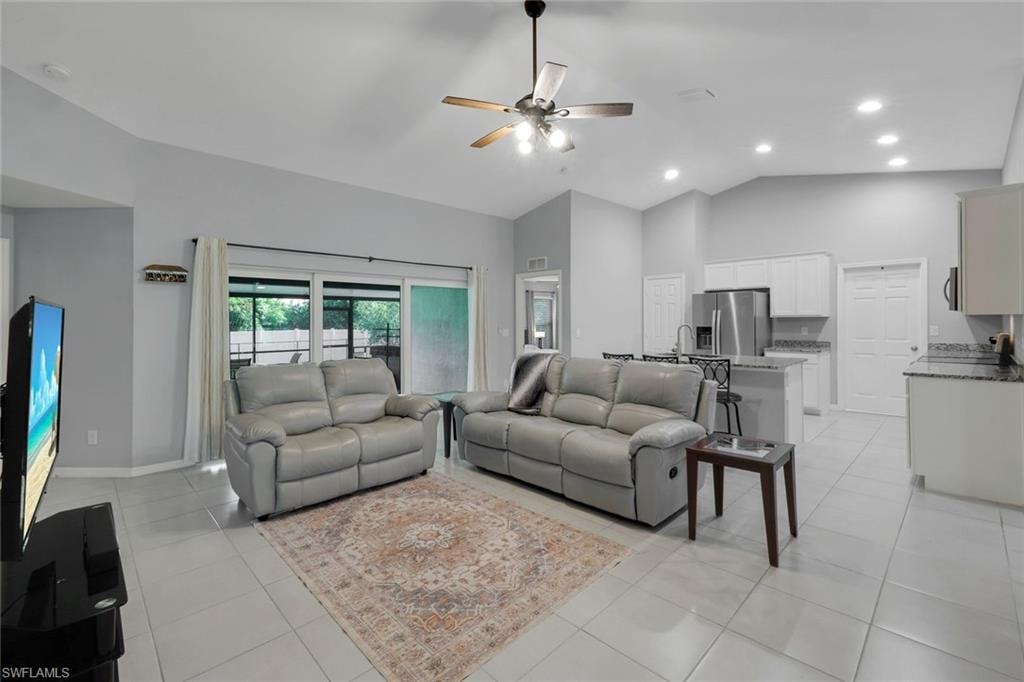 2627 SW 4th TER photo 12