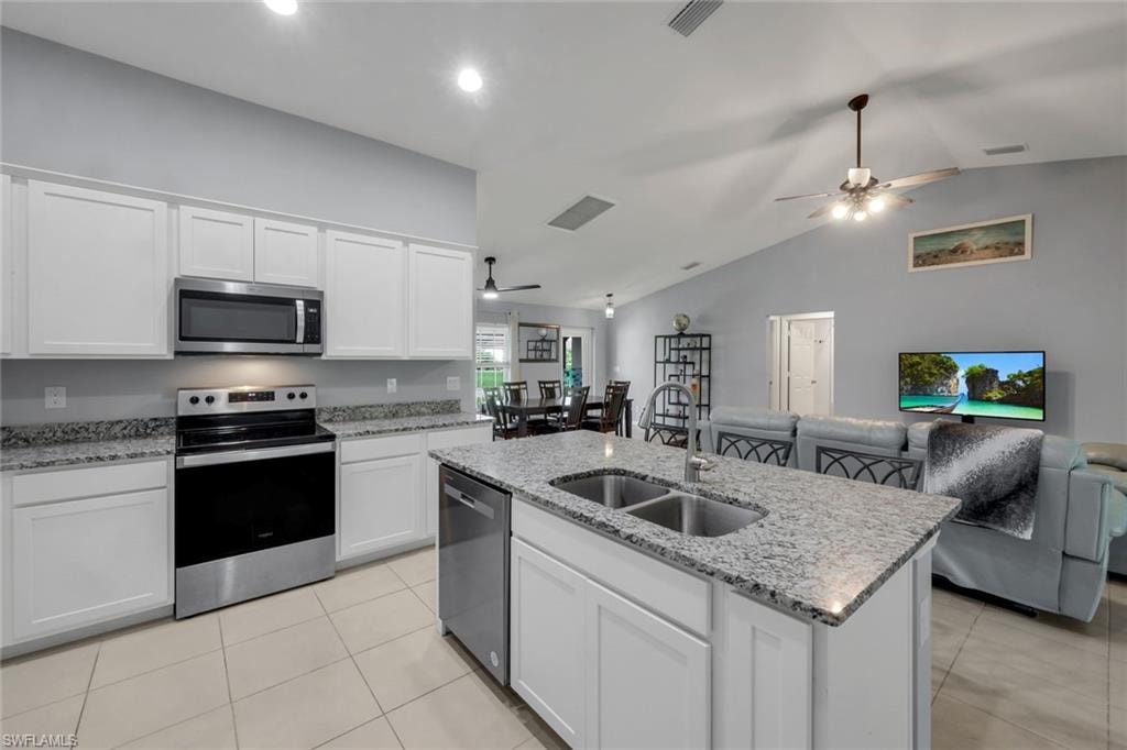 2627 SW 4th TER