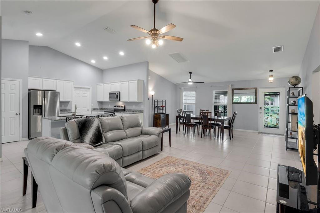 2627 SW 4th TER