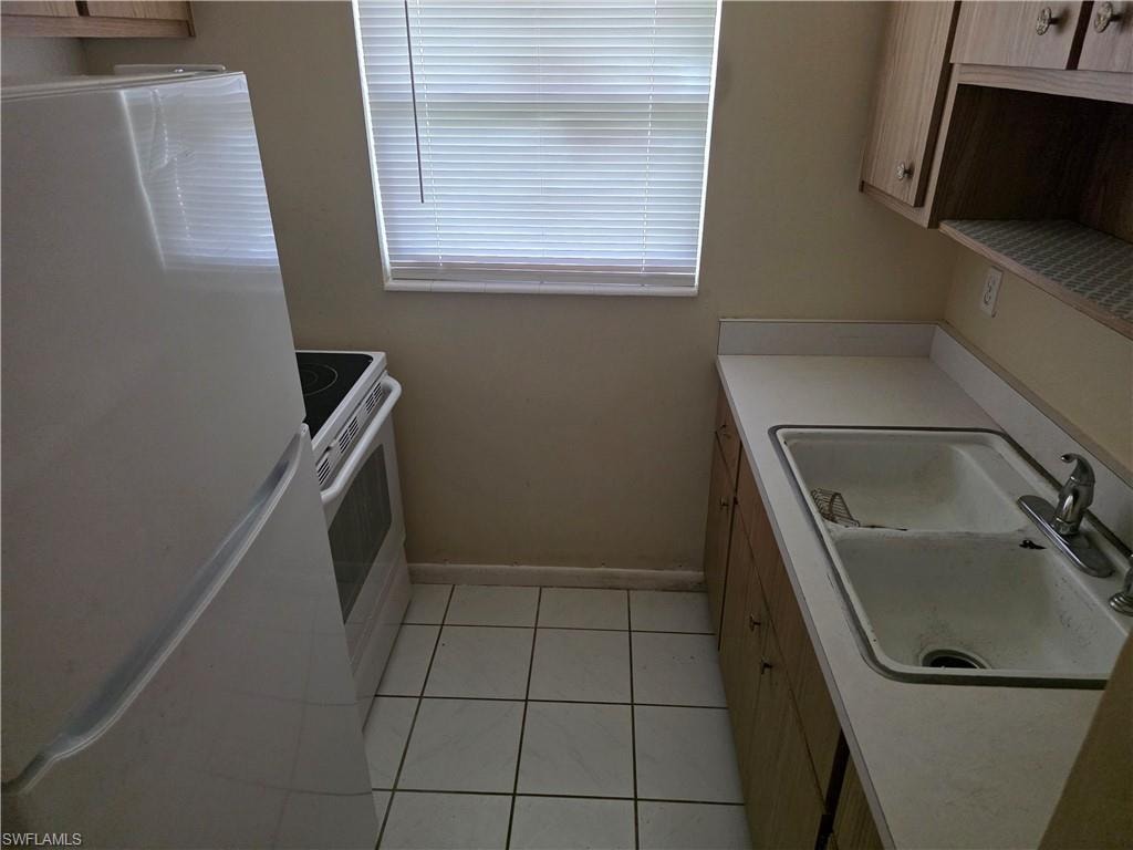 57 Westminster ST N photo 7