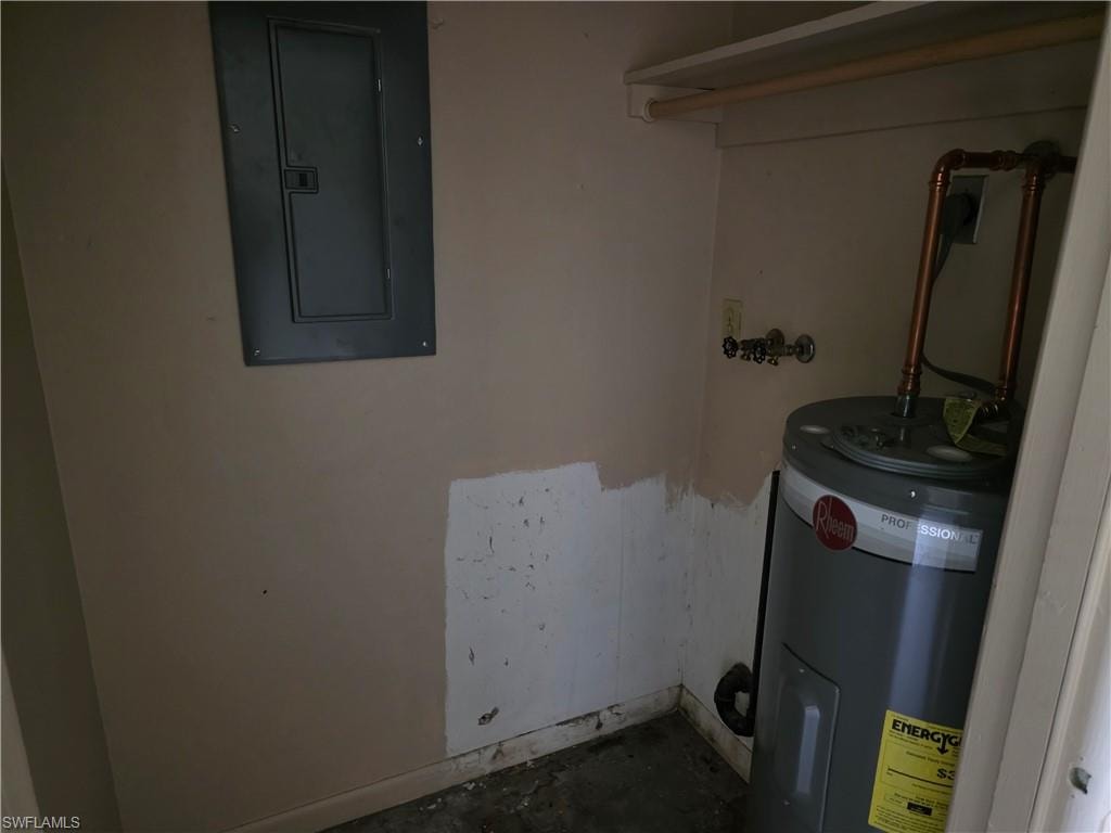 57 Westminster ST N photo 8