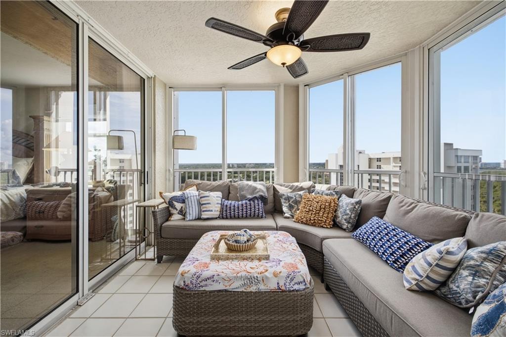 6573 Marissa LOOP 1704 photo 17