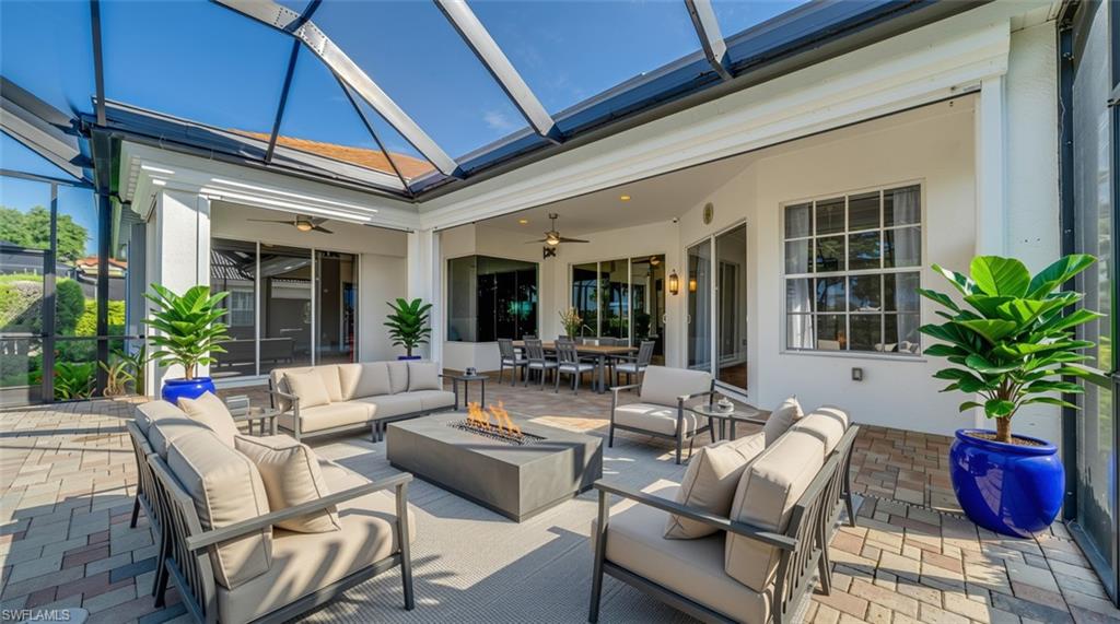 Lanai - Virtually Staged