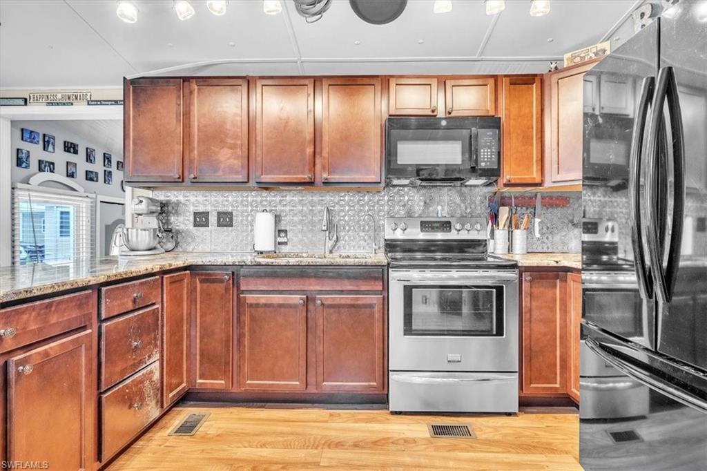 10933 Brown Pelican CIR photo 12