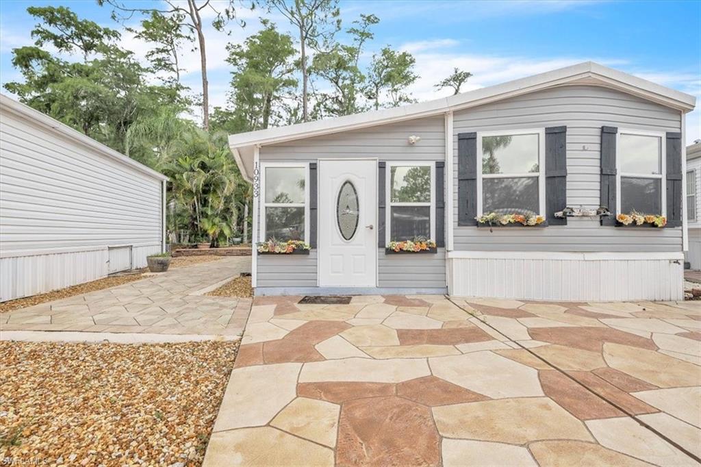 10933 Brown Pelican CIR