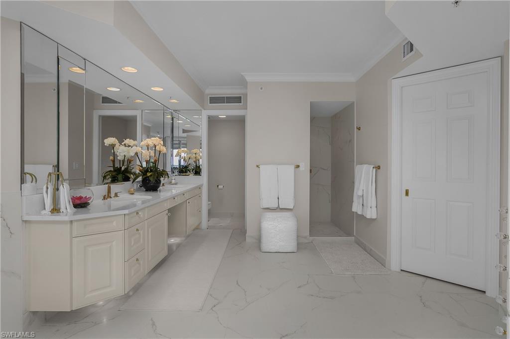 4021 Gulf Shore BLVD N 903 photo 9