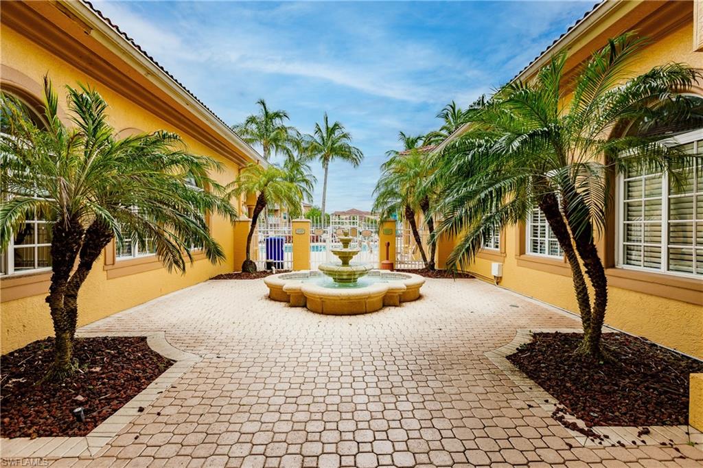 Community View of patio / terrace